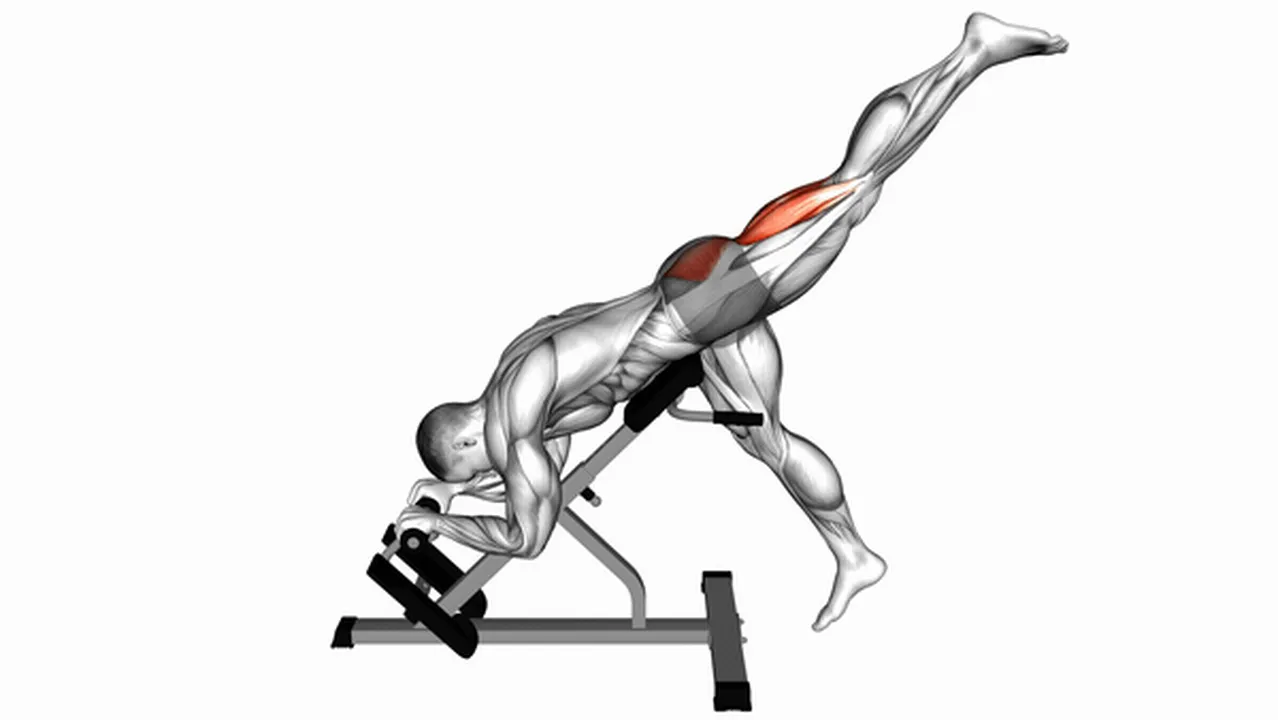 Common mistakes during Single Leg Reverse Hyperextension Image